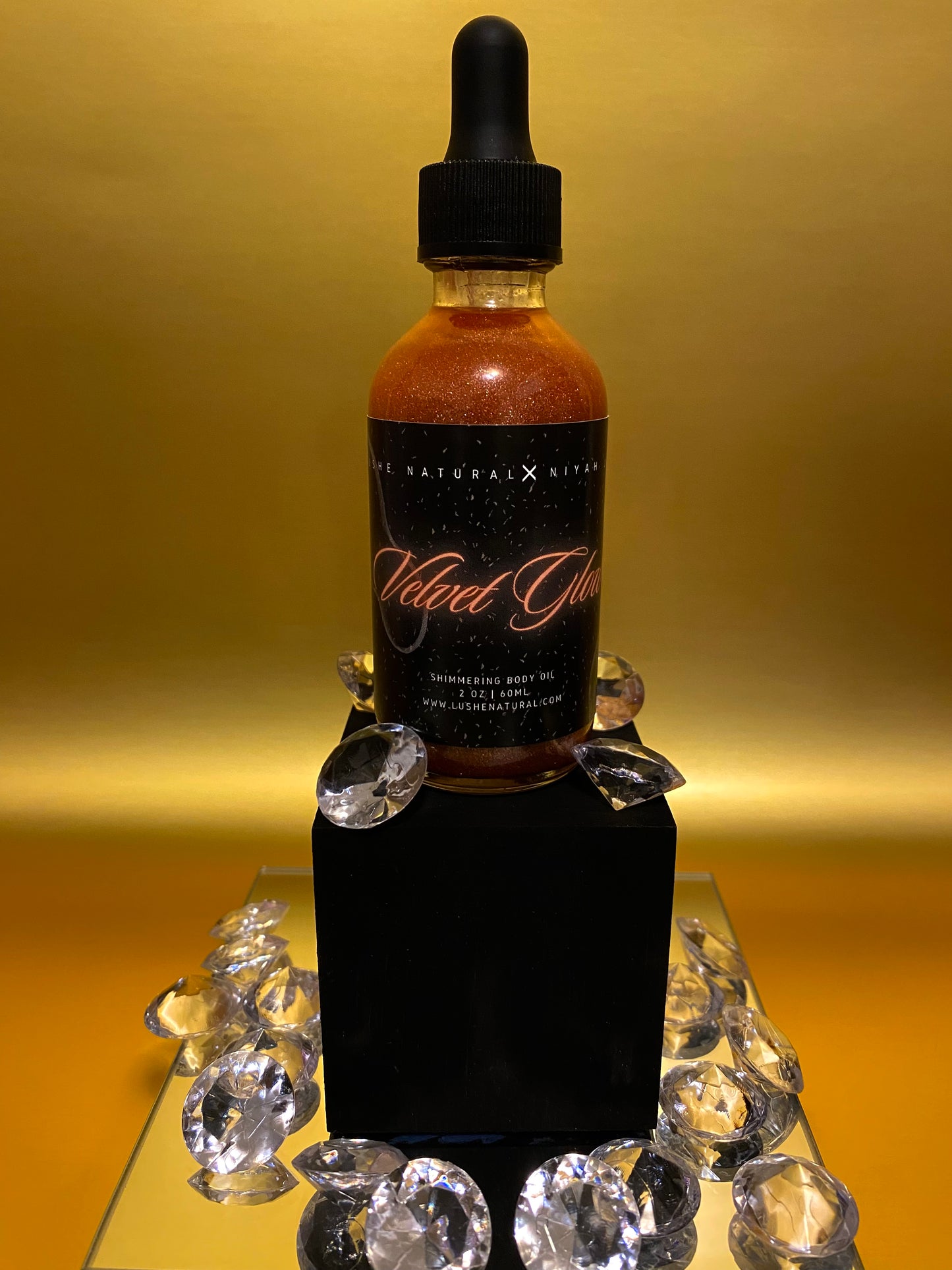 Velvet Glow Shimmering Body Oil